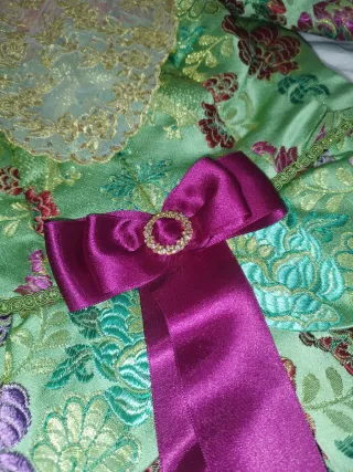 Vestido de Fallera con bordado dorado