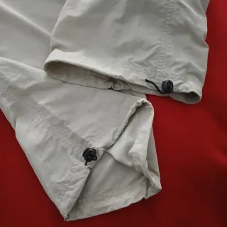 Pantalón Trangoworld convertible Talla L Beige