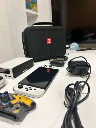 Nintendo Switch OLED + Accessori