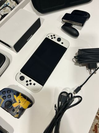 Nintendo Switch OLED + Accessori