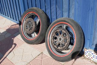 Ruedas Suzuki GS 500 (2001)