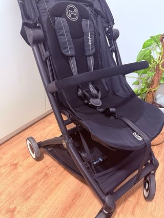 Silla de paseo Cybex Orfeo negra