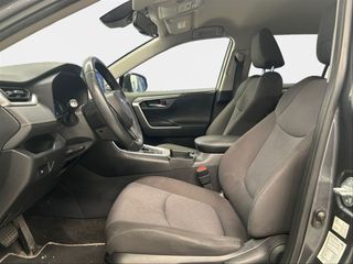 TOYOTA Rav4 2.5l 220H Advance