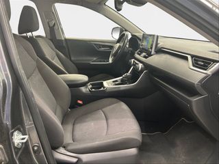 TOYOTA Rav4 2.5l 220H Advance
