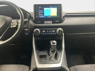 TOYOTA Rav4 2.5l 220H Advance