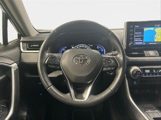 TOYOTA Rav4 2.5l 220H Advance
