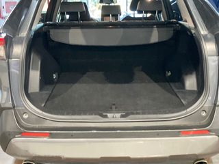 TOYOTA Rav4 2.5l 220H Advance