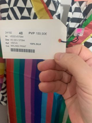 Vestido estampado multicolor en tejido de seda