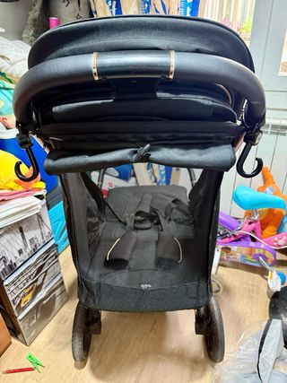 Silla de paseo ligera negra