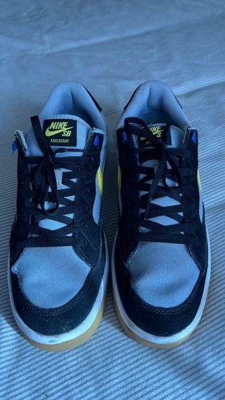 Nike SB Zapatillas Casuales Grises y Amarillas