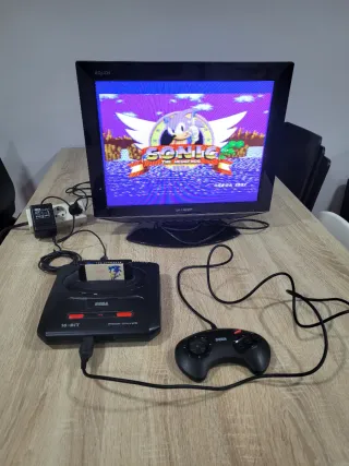 SEGA Mega Drive II completa. Giochi e TV