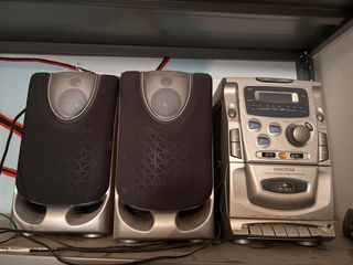 Mini cadena Radiotone CD/Cassette