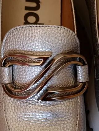 Zapatos Wonders Piel Dorados/Plateados