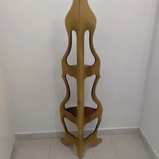 Estantería rinconera de madera