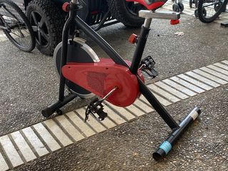 Bicicleta Estática Roja