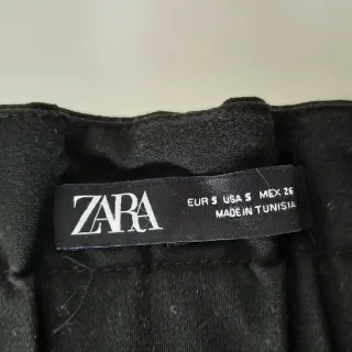 Pantalón Zara pinzas negro Talla S