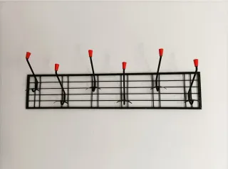 Perchero de pared hierro años 60