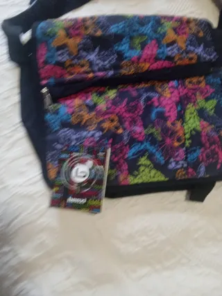 Bolso Negro Nylon Estampado Mariposas