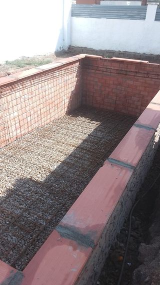 Rehabilitación de Piscinas Garraf,Barcelona