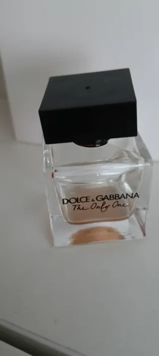 Frascos vacíos de perfume para recargar o decorar