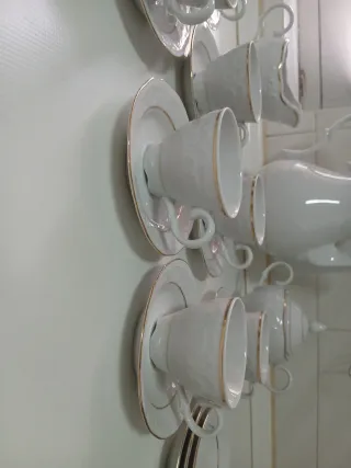 Juego de café porcelana blanco y oro