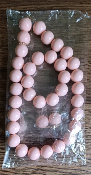 Conjunto de bisutería collar, pendientes y pulsera