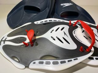 SET ALETAS Y PALAS ENTRENAMIENTO NATACION SPEEDO