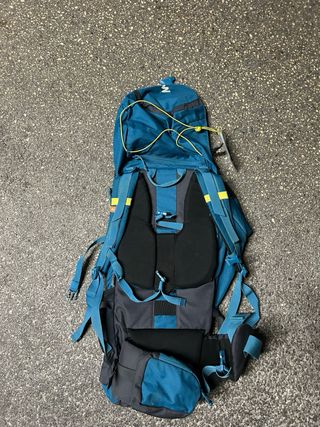 Mochila 60L grande azul y negra