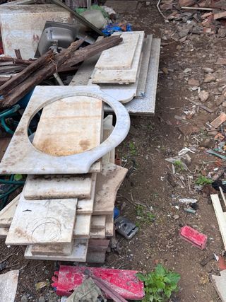 Piezas de mármol variadas lote entero en venta