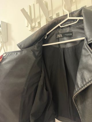 Chaqueta cuero Zara