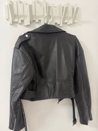 Chaqueta cuero Zara