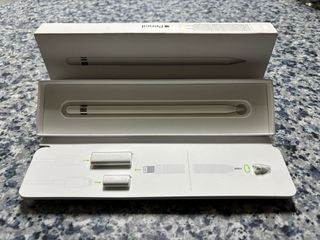 Apple Pencil (10ª gen) conector Lightning