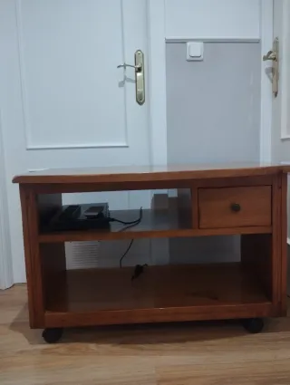 Mueble TV madera abeto