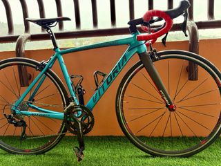 Bicicleta VITORIA Nyxtralight Aluminio “S”