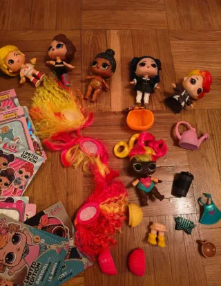 Lote LOL Surprise: 5 Muñecas y Cartas