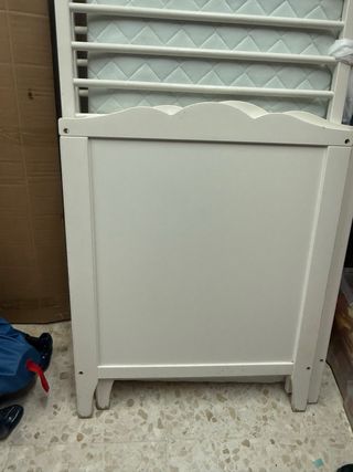 Cuna blanca con colchón