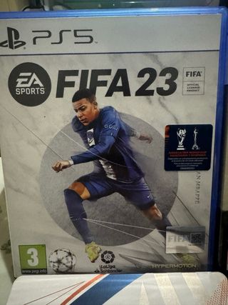 PACCHETTO DI 3 GIOCHI PS5 E PS4