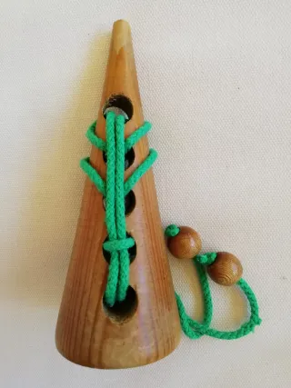 Juego Cono Maldito de Habilidad