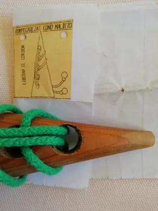 Juego Cono Maldito de Habilidad