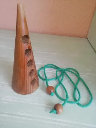 Juego Cono Maldito de Habilidad