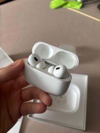 AirPods Pro 2 (2ª Gen) — Con caja original