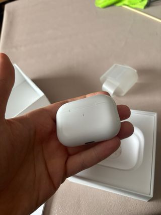 AirPods Pro 2 (2ª Gen) — Con caja original