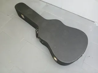 Estuche y Funda guitarra vintage