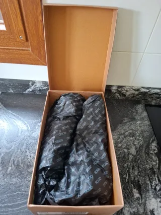 ASOS Botines Negros con Tachuelas