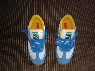 Zapatillas Puma Azules y Blancas