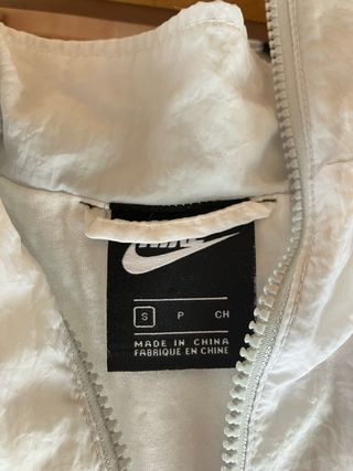 Sudadera Nike Blanca y Dorada