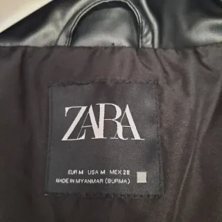 Chaleco acolchado Zara con capucha Talla M