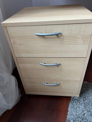 Mesilla de noche 3 cajones madera
