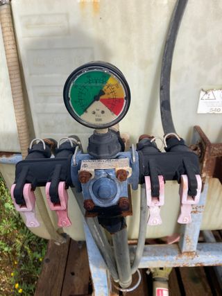 Pulverizador 500L para tractor con brazos makato