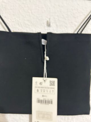 Crop top de tirantes canalé de Zara Talla S